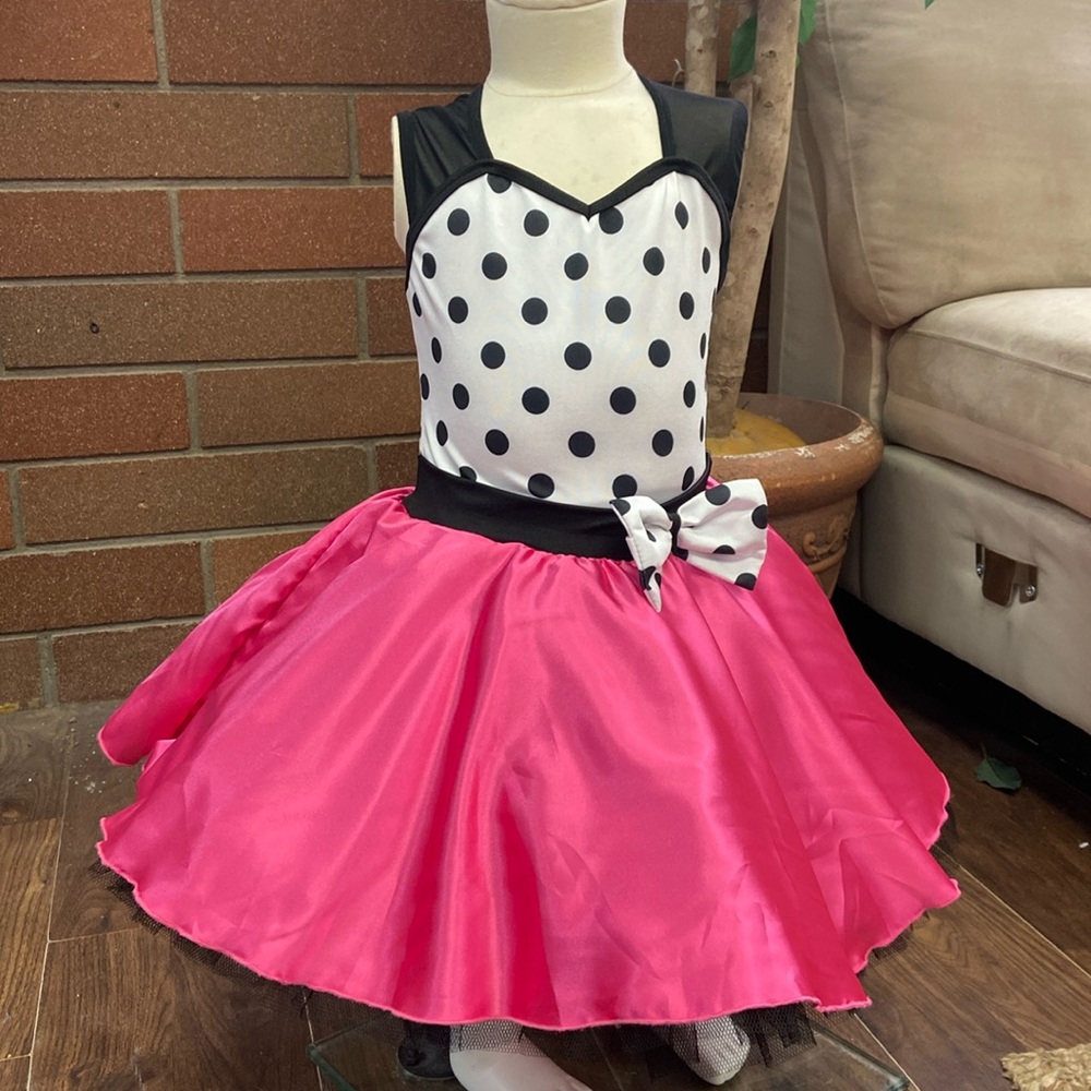 Kids, pink poodle skirt